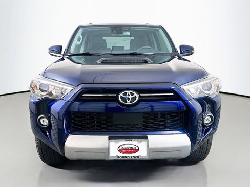 Used 2022 Toyota 4Runner TRD Off-Road Premium w/ Moonroof Package AWD/4WD image 2