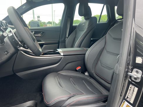 Used 2026 Mercedes-Benz GLC 43 AMG 4MATIC image 41
