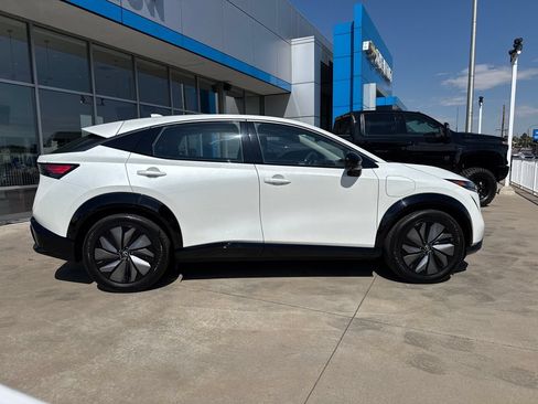 Used 2024 Nissan Ariya AWD image 6