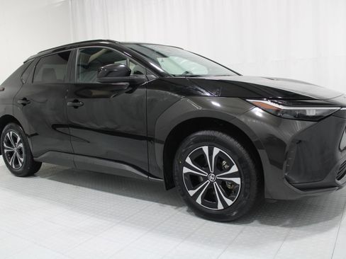 Used 2024 Toyota bZ4X FWD w/ Weather Package image 3