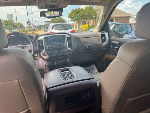 Used 2017 Chevrolet Silverado 1500 LTZ w/ Texas Edition image 14