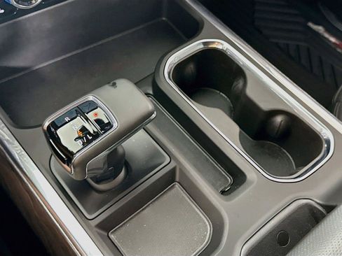 Used 2024 Chevrolet Silverado 1500 LTZ AWD/4WD image 10