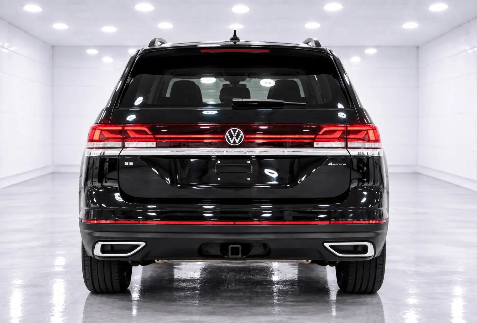 Used 2025 Volkswagen Atlas SE AWD/4WD image 4