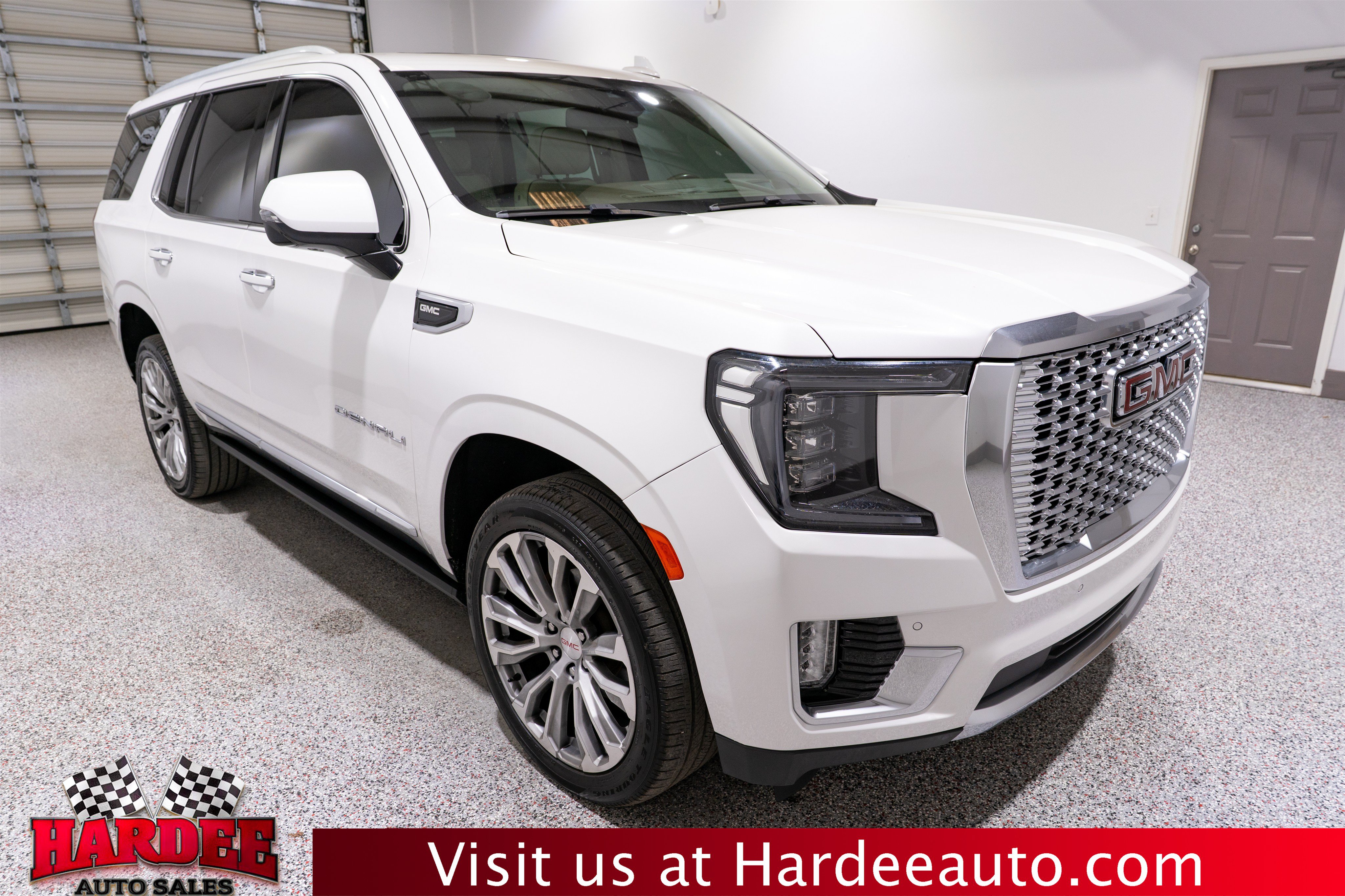 Used 2023 GMC Yukon Denali AWD/4WD image 6