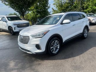 Used 2018 Hyundai Santa Fe SE FWD video 3