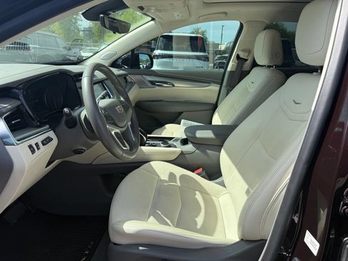 Used 2020 Cadillac XT5 Premium Luxury AWD/4WD image 13