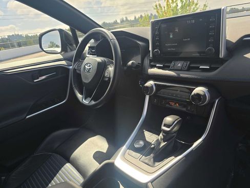 Used 2019 Toyota RAV4 XSE w/ Carpet Mat Package AWD/4WD image 10