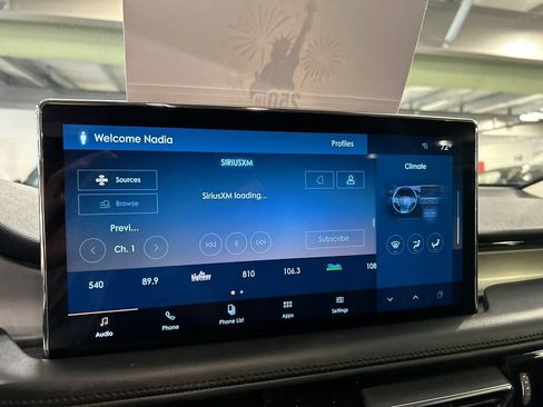 Used 2023 Lincoln Nautilus FWD image 16