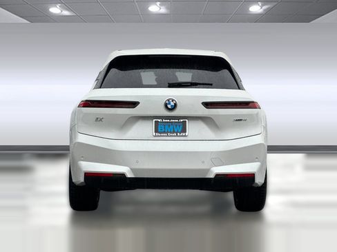 Used 2026 BMW iX xDrive45 AWD/4WD image 10