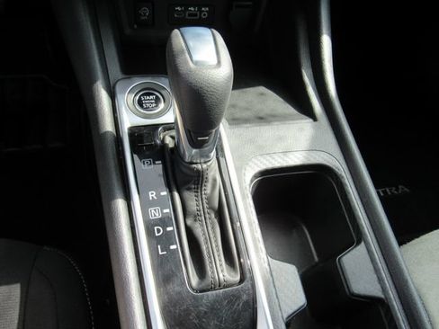Used 2024 Nissan Sentra SV FWD image 24