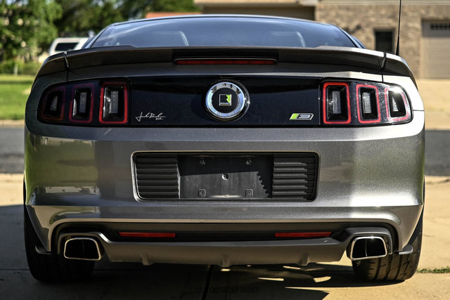 Used 2014 Ford Mustang GT Premium w/ GT Track Package RWD image 7