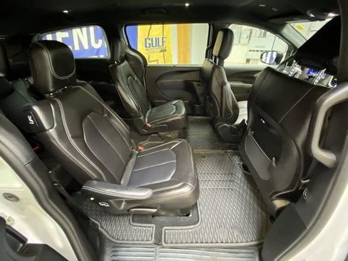 Used 2026 Chrysler Pacifica Select AWD/4WD image 28