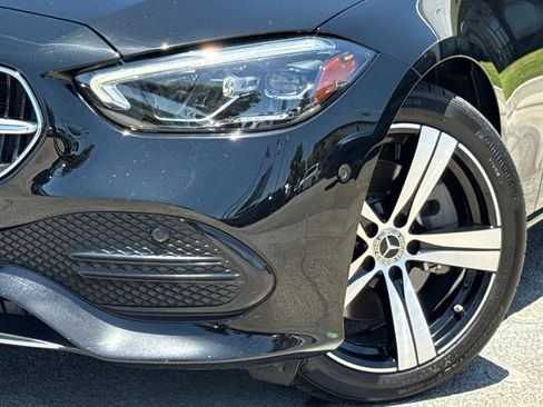 Used 2025 Mercedes-Benz C 300 Sedan image 3