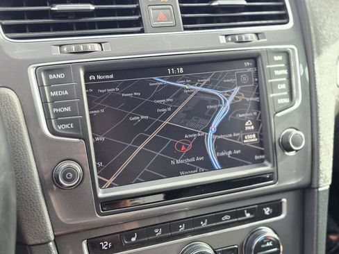 Used 2016 Volkswagen e-Golf SEL Premium image 27