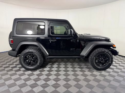 Used 2022 Jeep Wrangler Sport AWD/4WD image 6