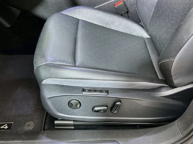 Certified 2023 Volkswagen ID.4 Pro S AWD/4WD image 20