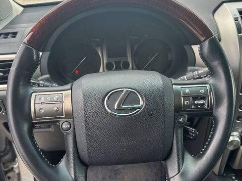Used 2011 Lexus GX 460 w/ Comfort Plus Pkg AWD/4WD image 10