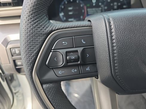 Used 2025 Toyota Tacoma TRD Sport image 18