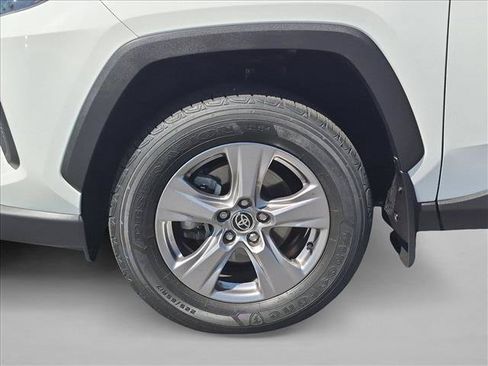 Used 2024 Toyota RAV4 XLE AWD/4WD image 24