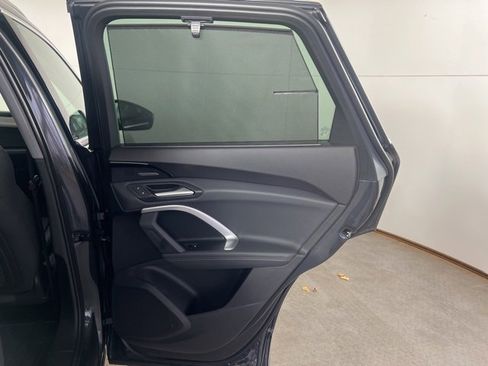 Used 2025 Audi Q5 Premium Plus w/ Premium Plus image 14