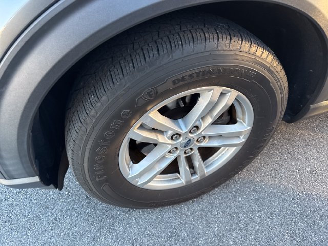 Used 2021 Ford Explorer XLT AWD/4WD image 12