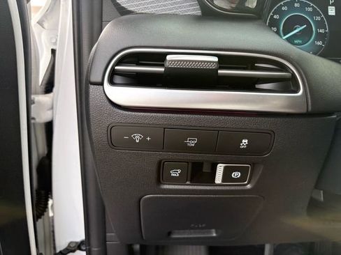 Used 2024 Hyundai Palisade Limited image 16