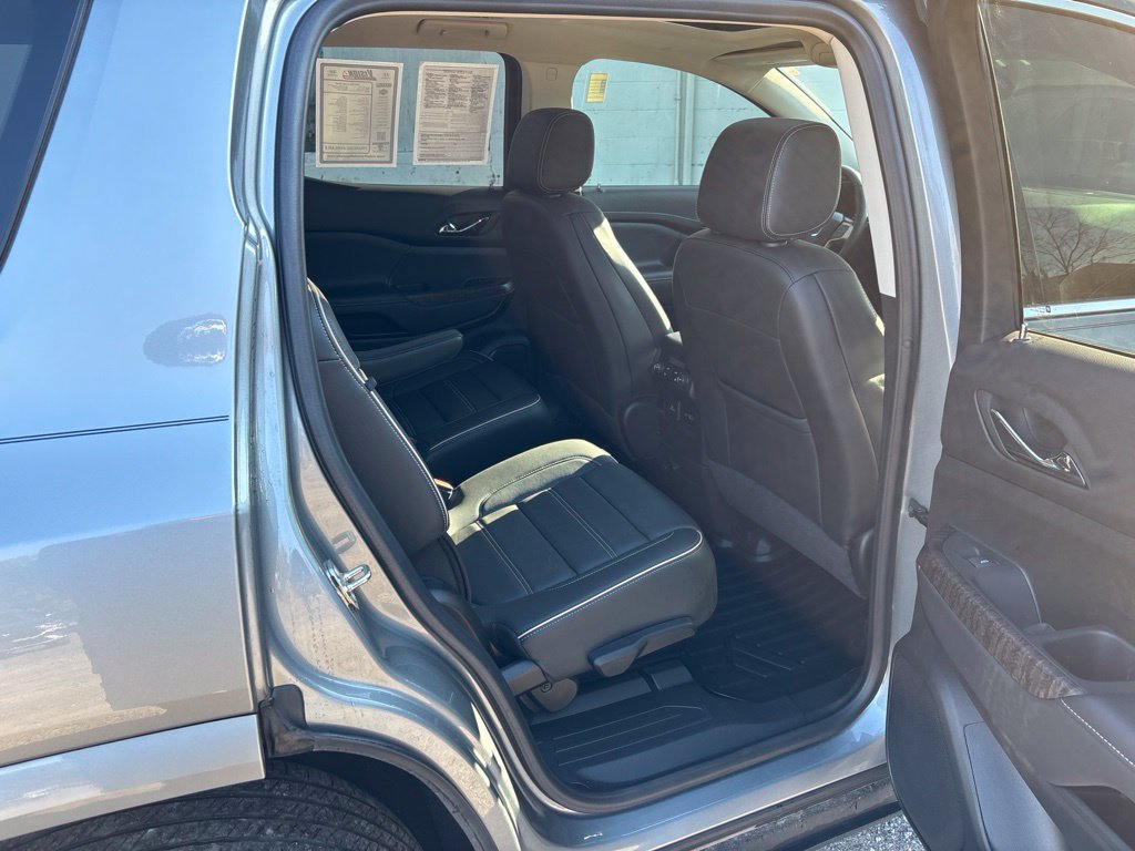 Used 2023 GMC Acadia Denali w/ Denali Ultimate Package AWD/4WD image 29