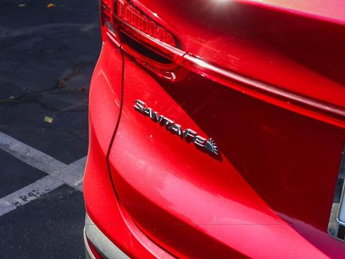 Certified 2023 Hyundai Santa Fe SEL AWD/4WD image 9