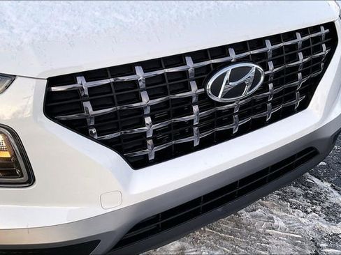 New 2026 Hyundai Venue SEL image 31