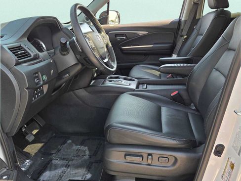 Used 2023 Honda Ridgeline RTL-E image 11