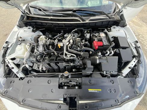 Used 2025 Nissan Altima 2.5 SV image 33