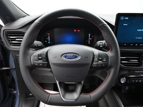 Certified 2025 Ford Escape ST-Line w/ Equipment Group 301A image 12