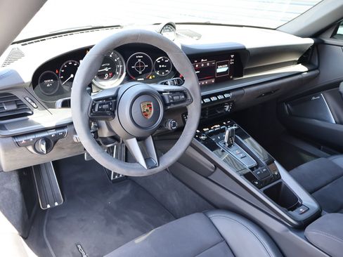 Used 2024 Porsche 911 Targa 4 GTS AWD/4WD image 4
