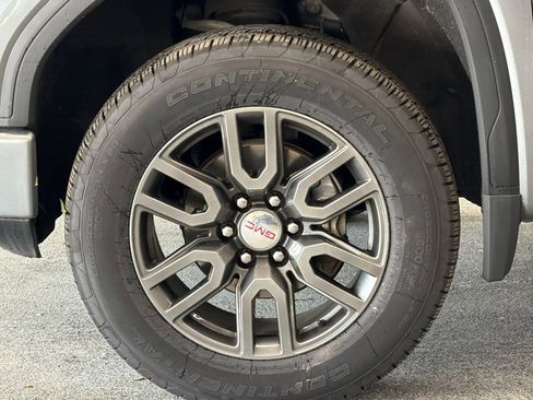 Used 2021 GMC Sierra 1500 AT4 w/ AT4 Value Package AWD/4WD image 23