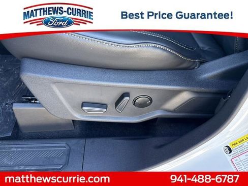 New 2025 Ford Bronco Badlands image 10