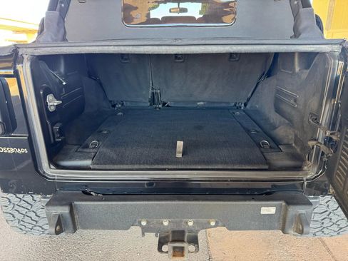 Used 2020 Jeep Wrangler Unlimited Sahara image 14