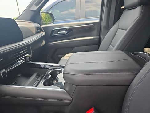 Used 2025 Chevrolet Tahoe LT AWD/4WD image 5