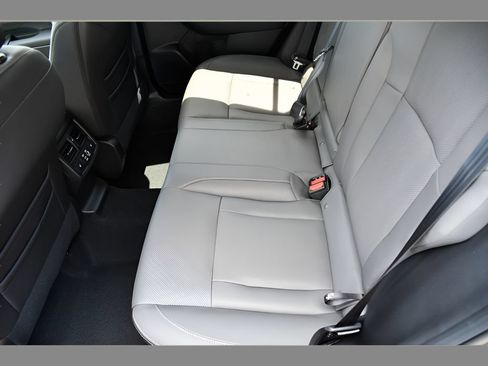 New 2026 Subaru Outback Limited AWD/4WD image 15