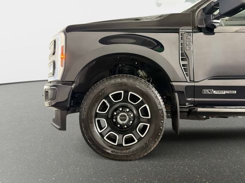 Used 2025 Ford F250 Platinum AWD/4WD image 18