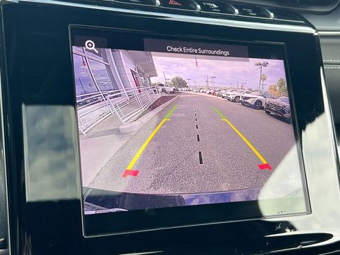 Used 2021 Jeep Grand Cherokee L Laredo image 20