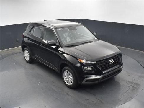 Used 2025 Hyundai Venue SE image 20