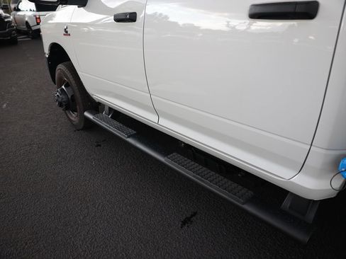 New 2026 RAM 3500 Tradesman AWD/4WD image 26