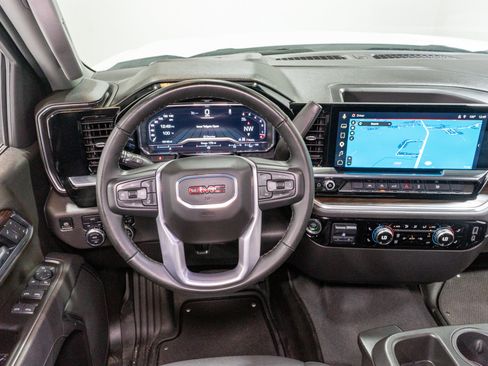 Used 2025 GMC Sierra 1500 SLT AWD/4WD image 12