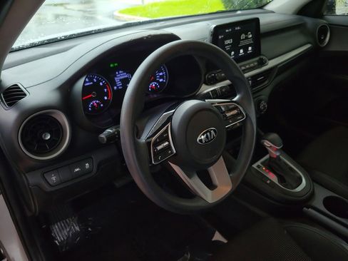 Used 2021 Kia Forte LXS FWD image 18