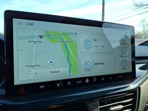 Used 2024 Ford Escape ST-Line Elite w/ Premium Technology Package image 17