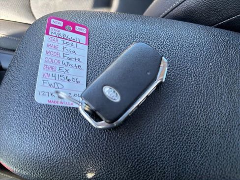Used 2021 Kia Forte EX image 30