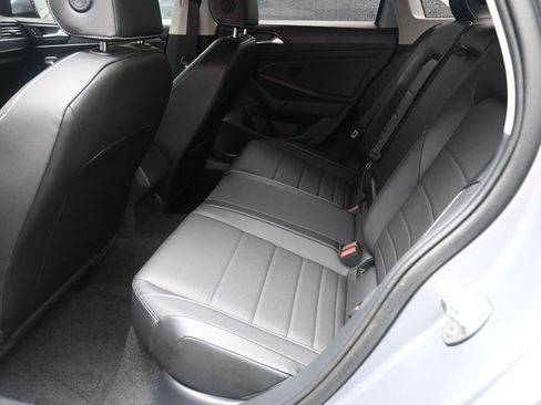 Used 2023 Volkswagen Jetta SE image 21