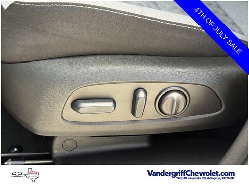 Certified 2024 Chevrolet Equinox LS w/ LS Convenience Package FWD image 23