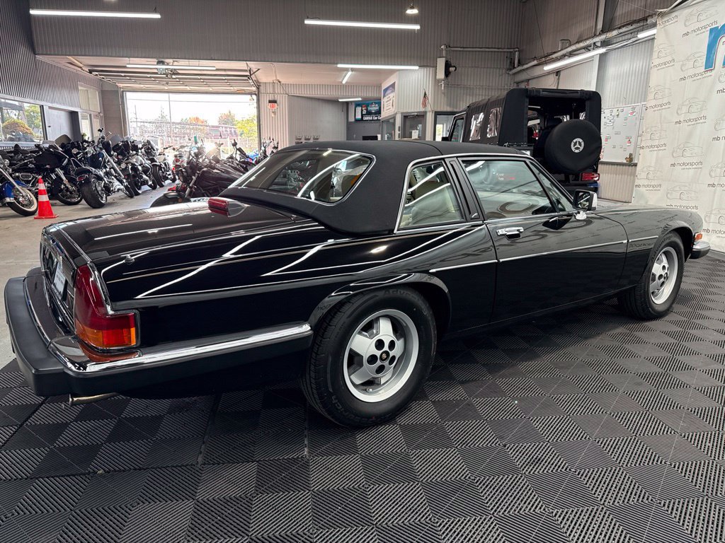 Used 1988 Jaguar XJS V12 Convertible RWD image 9