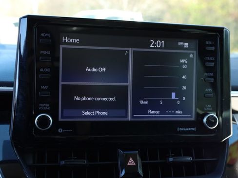 Used 2022 Toyota Corolla LE image 6